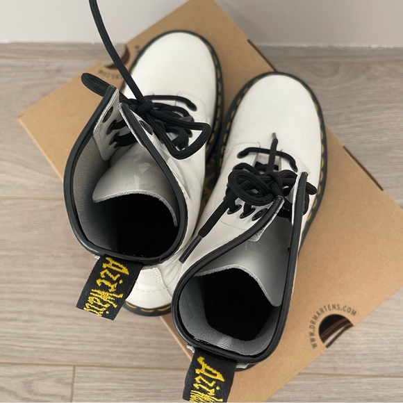 Doc Marten white boots - Picture 7 of 9